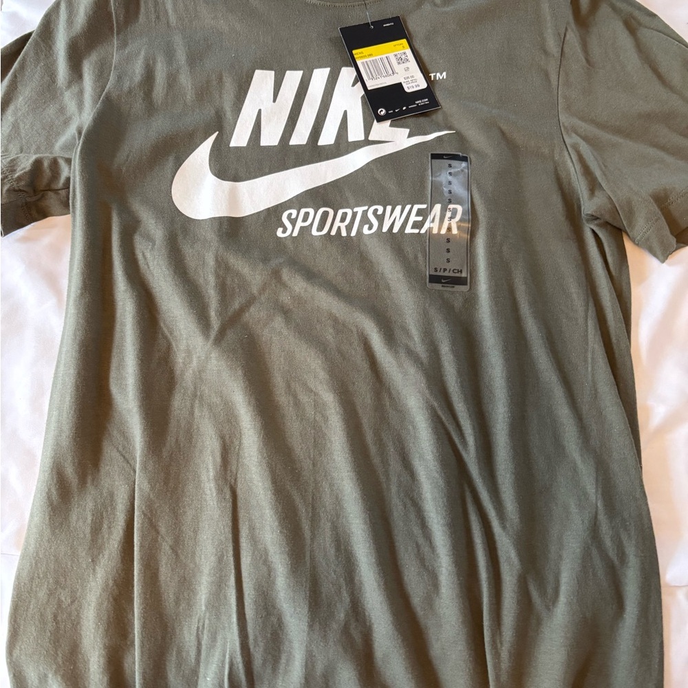 Nike Men's Olive Sportswear T-Shirt